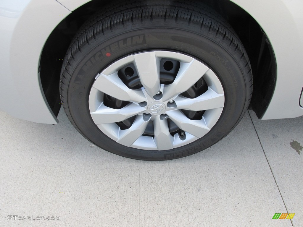 2016 Corolla LE - Classic Silver Metallic / Ash photo #11