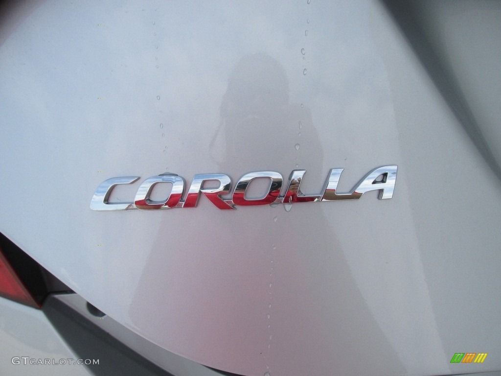 2016 Corolla LE - Classic Silver Metallic / Ash photo #13