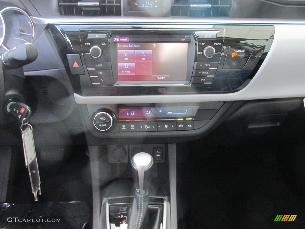 2016 Corolla LE - Classic Silver Metallic / Ash photo #24