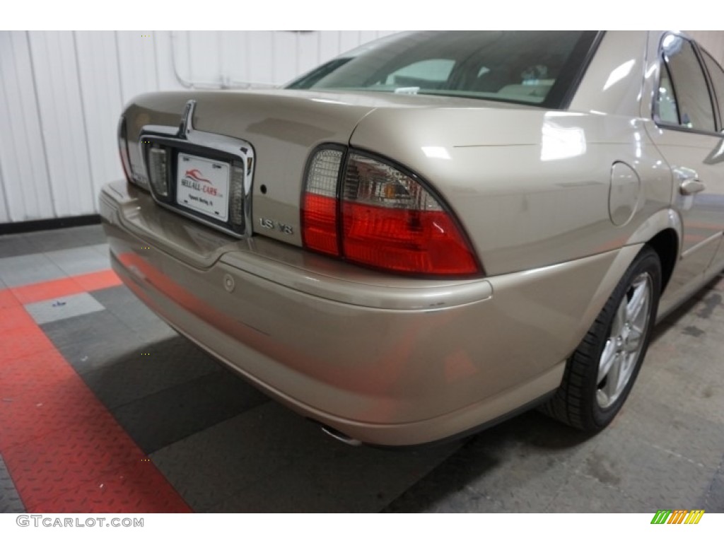 2004 LS V8 - Cashmere Tri-Coat / Dark Stone/Medium Light Stone photo #68