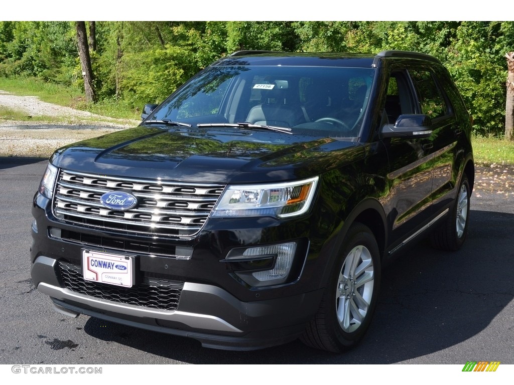 2016 Explorer XLT - Shadow Black / Ebony Black photo #14