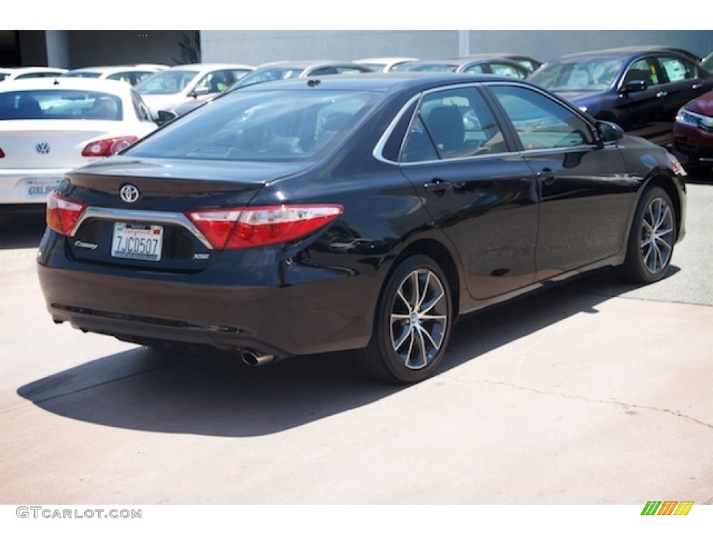 2015 Camry XSE - Attitude Black Metallic / Black photo #11