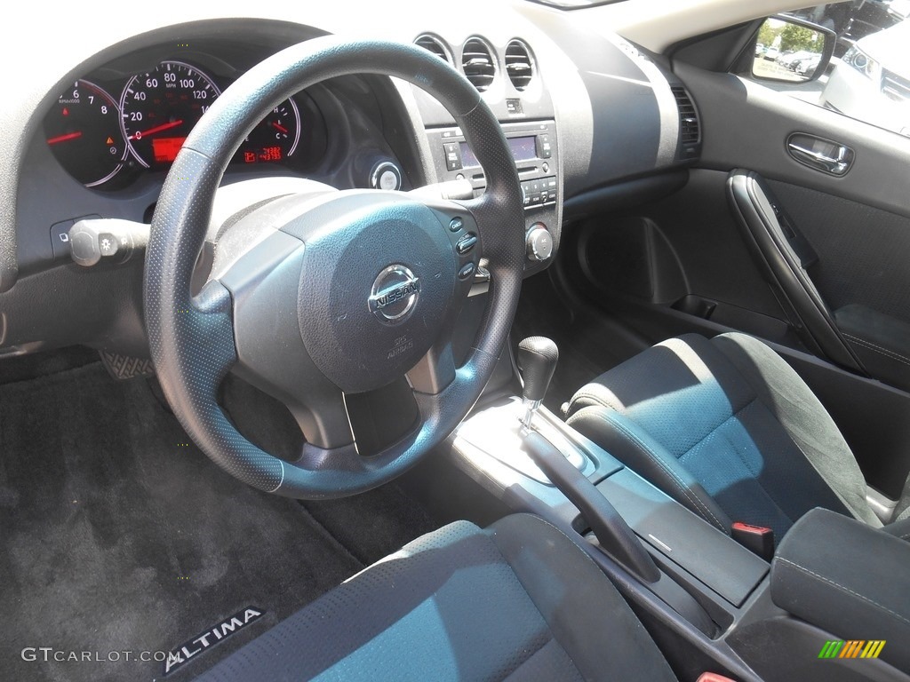 2013 Altima 2.5 S Coupe - Crimson Black / Charcoal photo #9