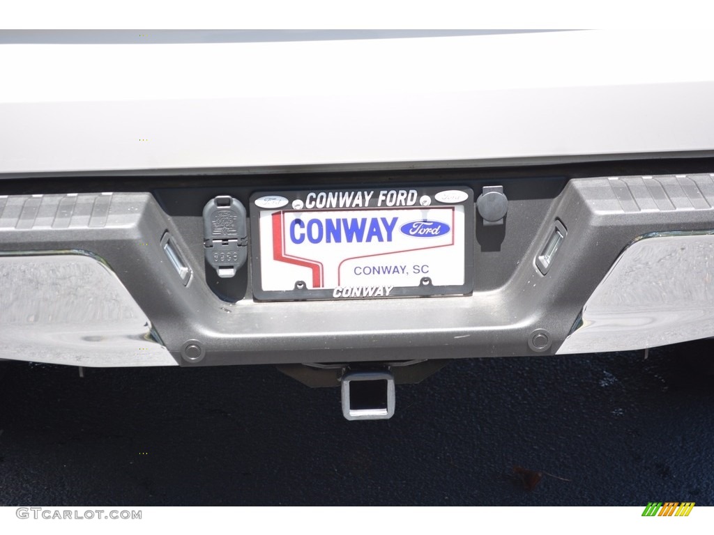 2016 F150 Lariat SuperCrew 4x4 - Oxford White / Medium Earth Gray photo #5