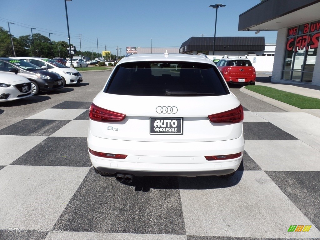 2016 Q3 2.0 TSFI Premium Plus - Cortina White / Black photo #4