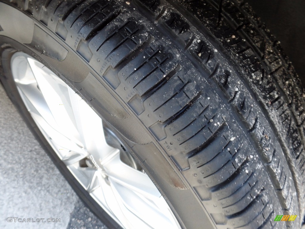 2016 Q3 2.0 TSFI Premium Plus - Cortina White / Black photo #8