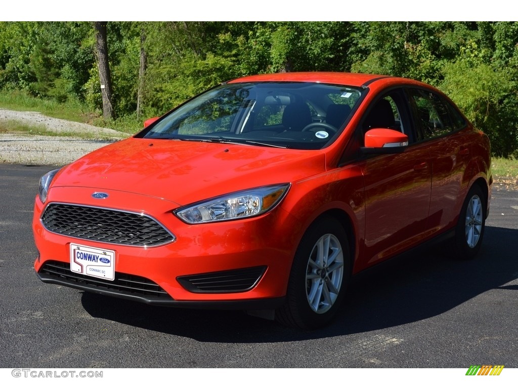 2015 Focus SE Sedan - Race Red / Charcoal Black photo #7