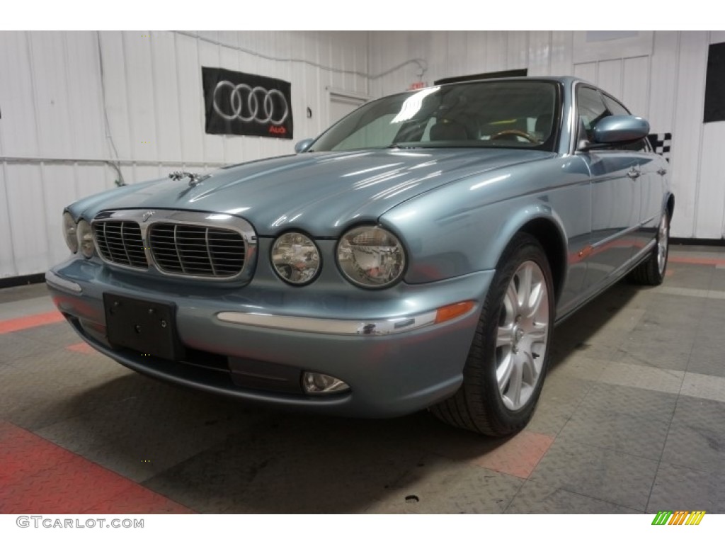 2005 XJ XJ8 L - Zircon Metallic / Dove Grey photo #3