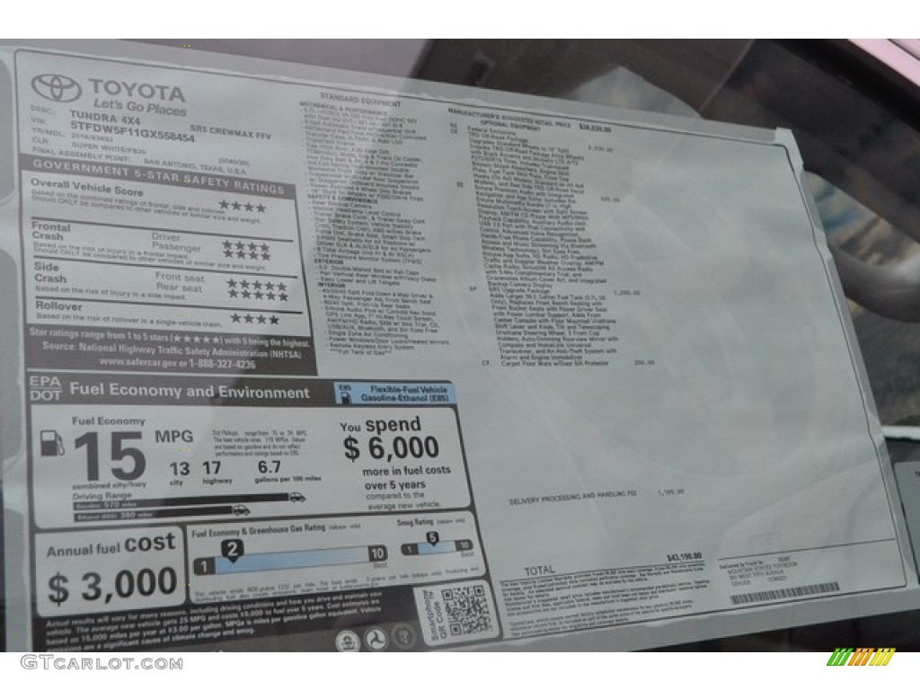 2016 Tundra SR5 CrewMax 4x4 - Super White / Black photo #10