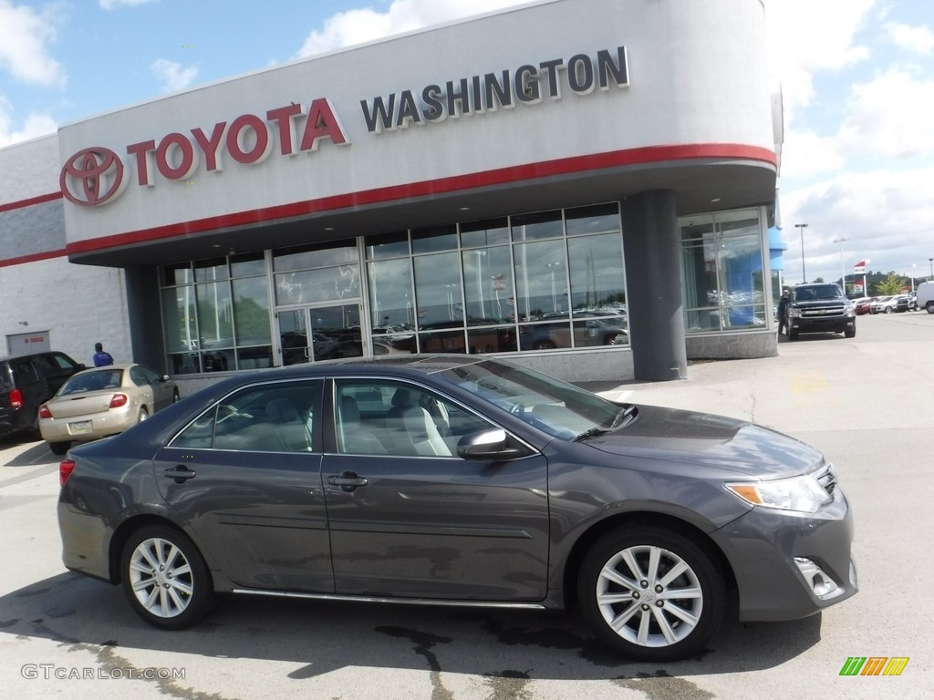 2013 Camry XLE - Magnetic Gray Metallic / Ash photo #2
