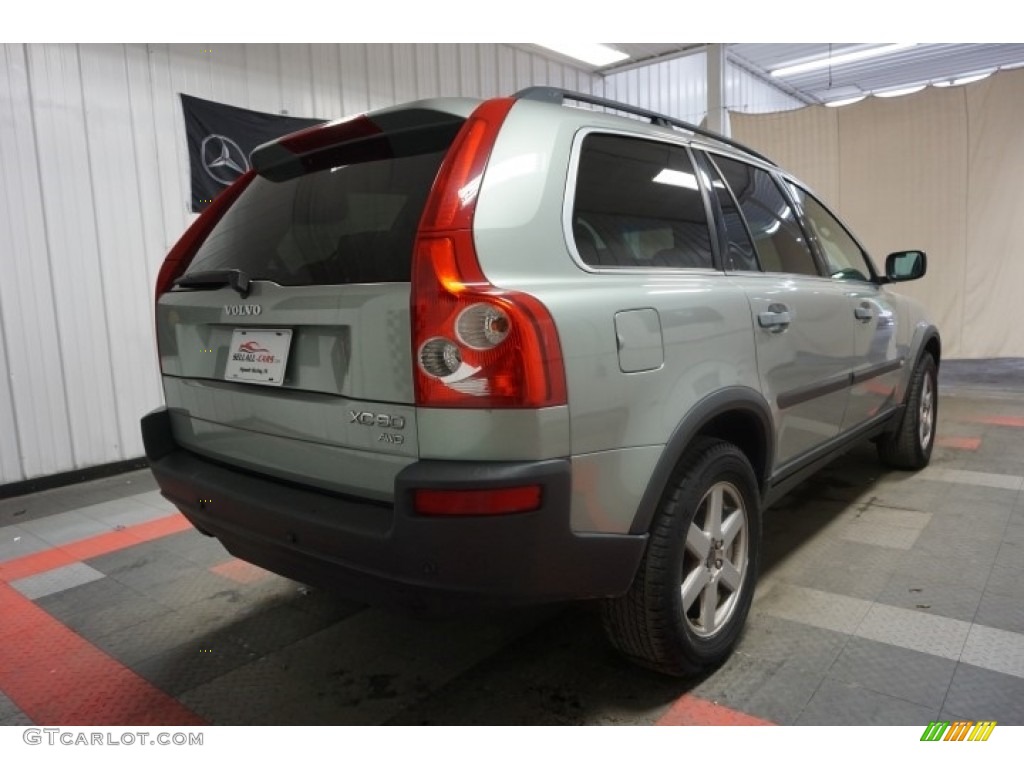 2004 XC90 2.5T AWD - Silver Metallic / Graphite photo #8