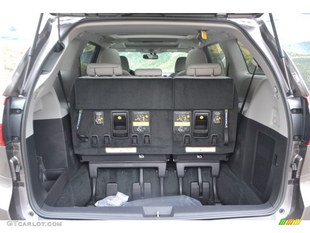 2016 Toyota Sienna Limited Premium AWD Trunk Photo #113591020