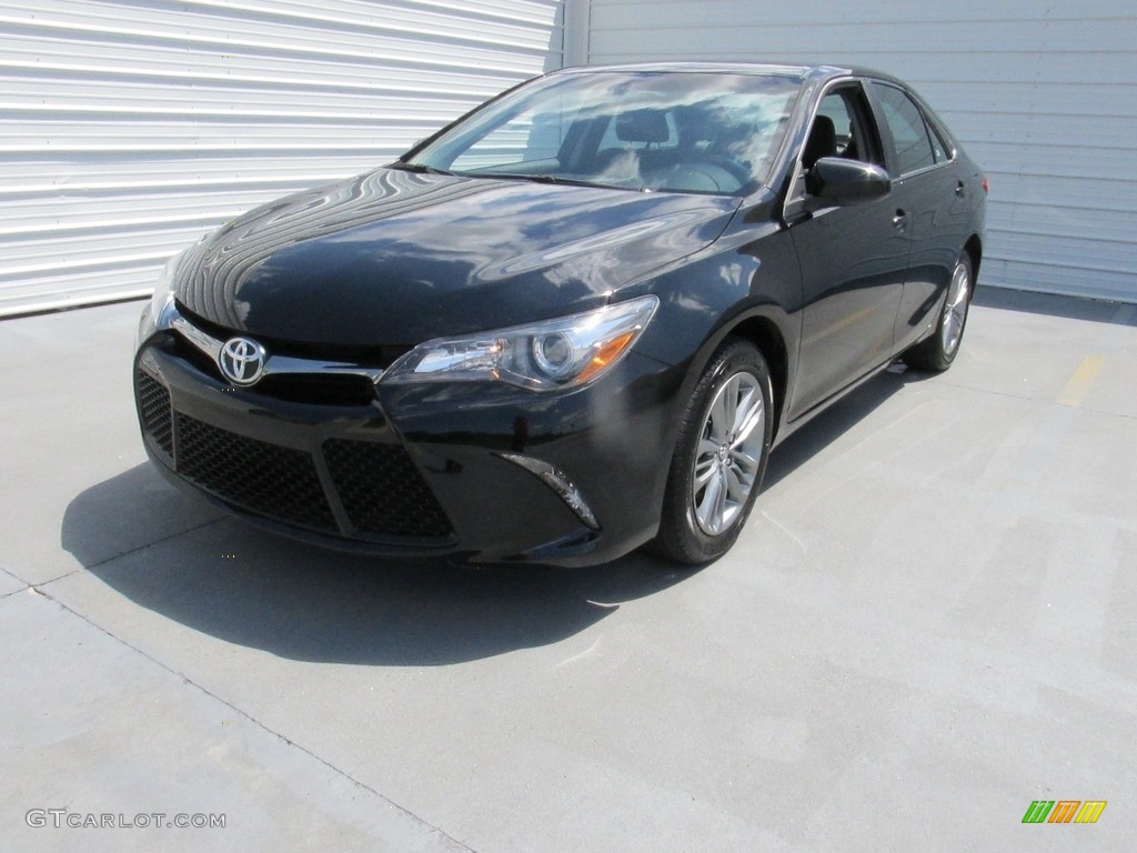 2015 Camry SE - Attitude Black Metallic / Black photo #4