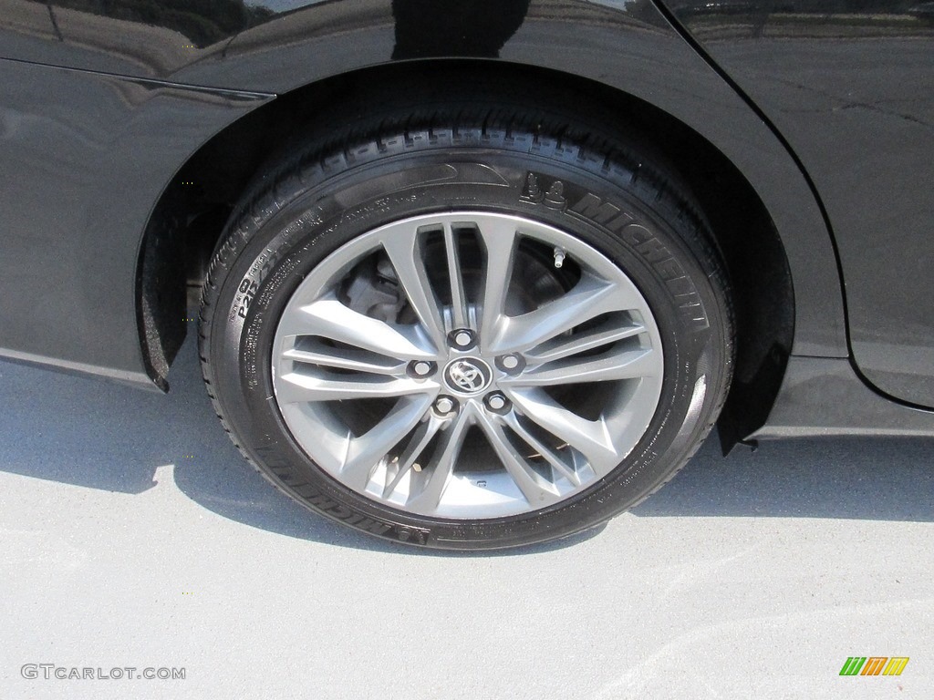 2015 Camry SE - Attitude Black Metallic / Black photo #16