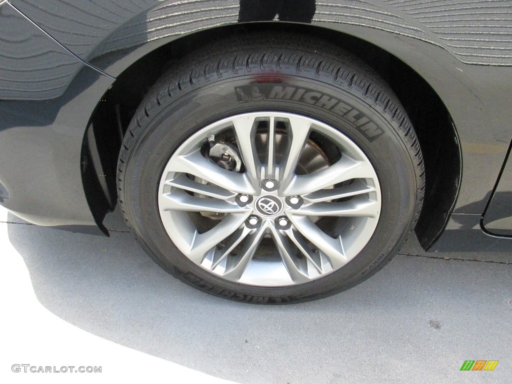 2015 Camry SE - Attitude Black Metallic / Black photo #18