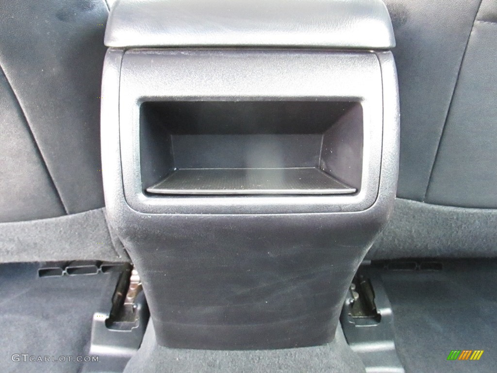 2015 Camry SE - Attitude Black Metallic / Black photo #40