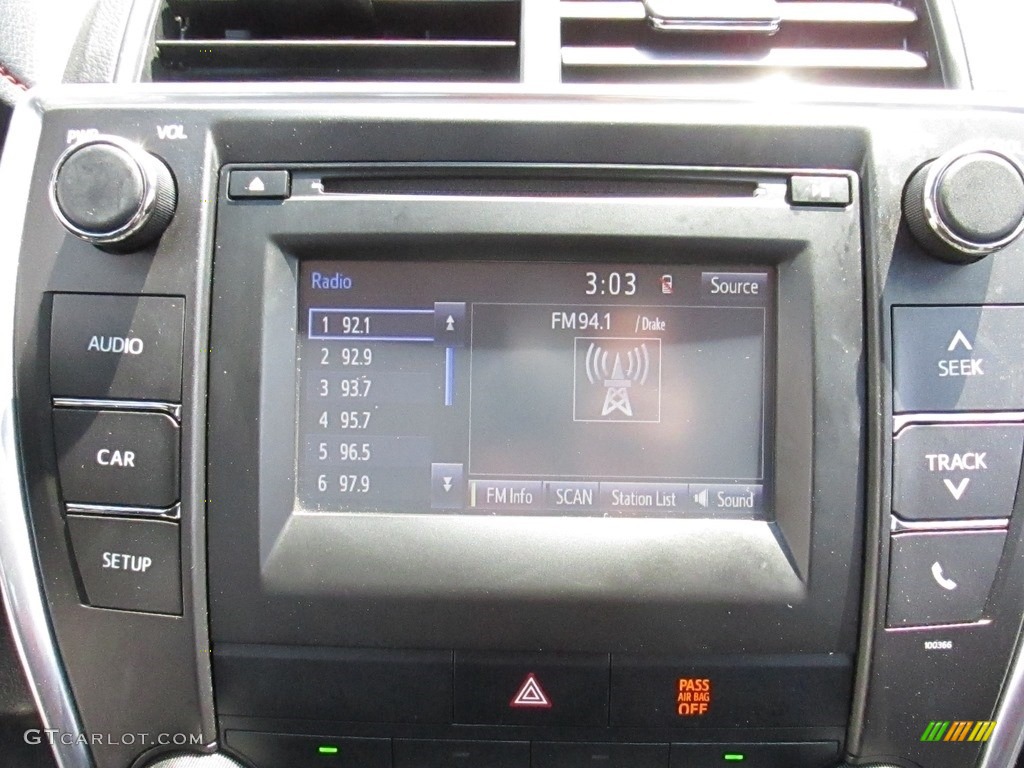 2015 Camry SE - Attitude Black Metallic / Black photo #43