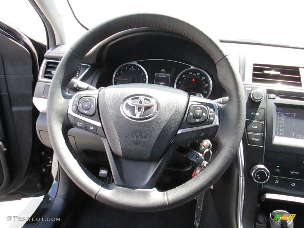 2015 Camry SE - Attitude Black Metallic / Black photo #47