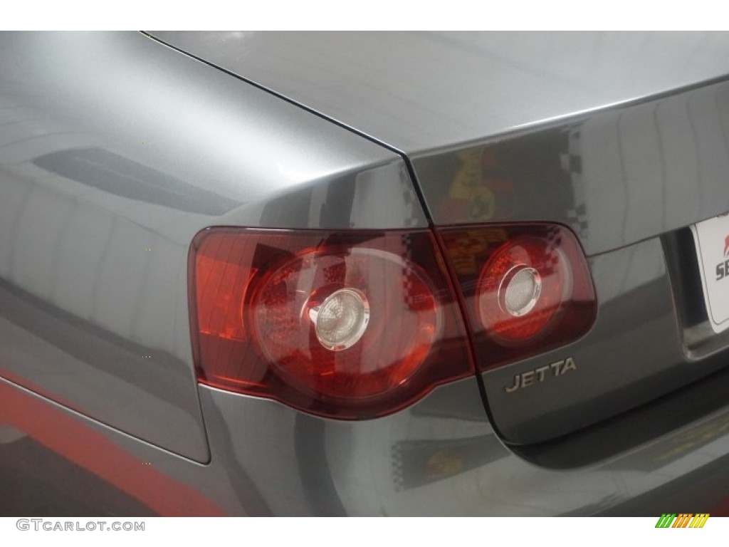 2010 Jetta SE Sedan - Platinum Grey Metallic / Titan Black photo #63