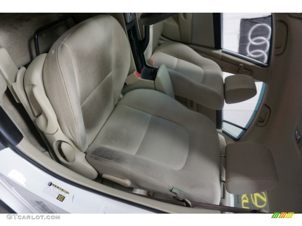 2007 MAZDA3 i Sport Sedan - Rally White / Beige photo #24