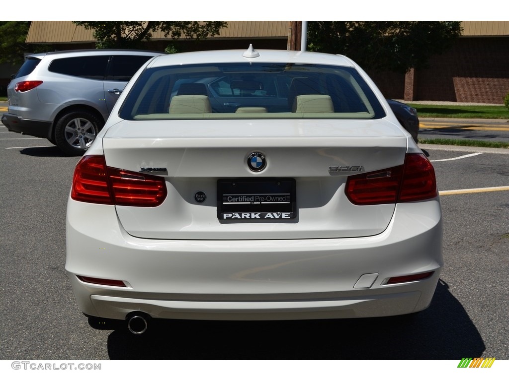 2013 3 Series 320i xDrive Sedan - Alpine White / Venetian Beige photo #4