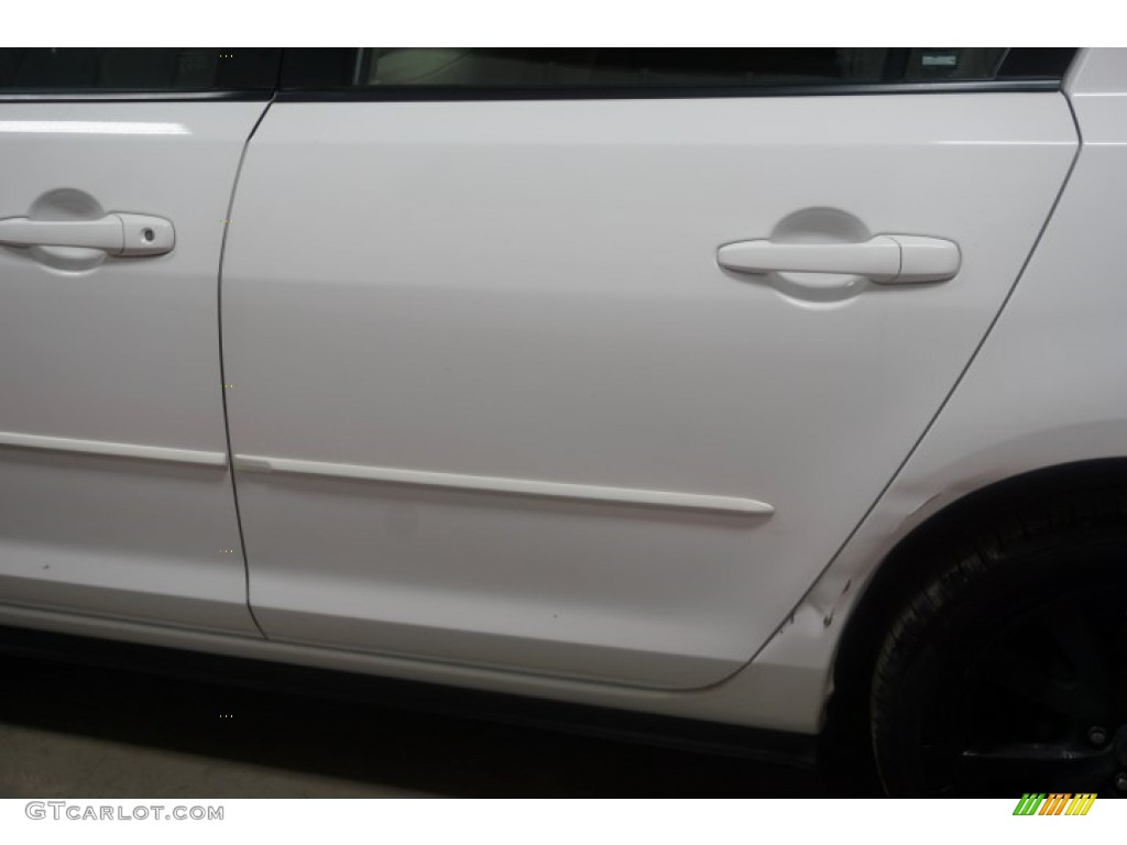 2007 MAZDA3 i Sport Sedan - Rally White / Beige photo #69