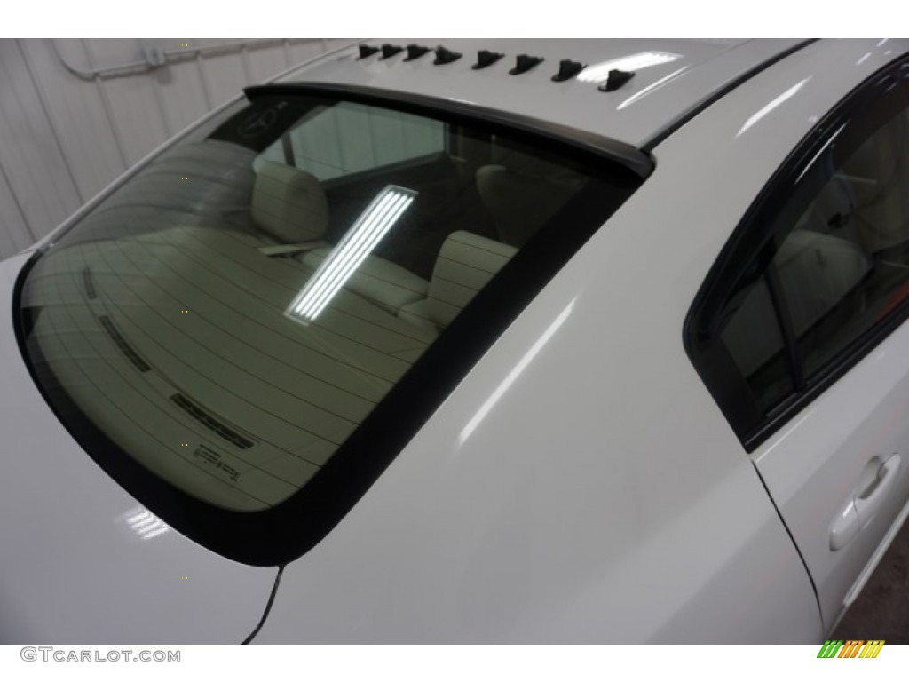 2007 MAZDA3 i Sport Sedan - Rally White / Beige photo #81