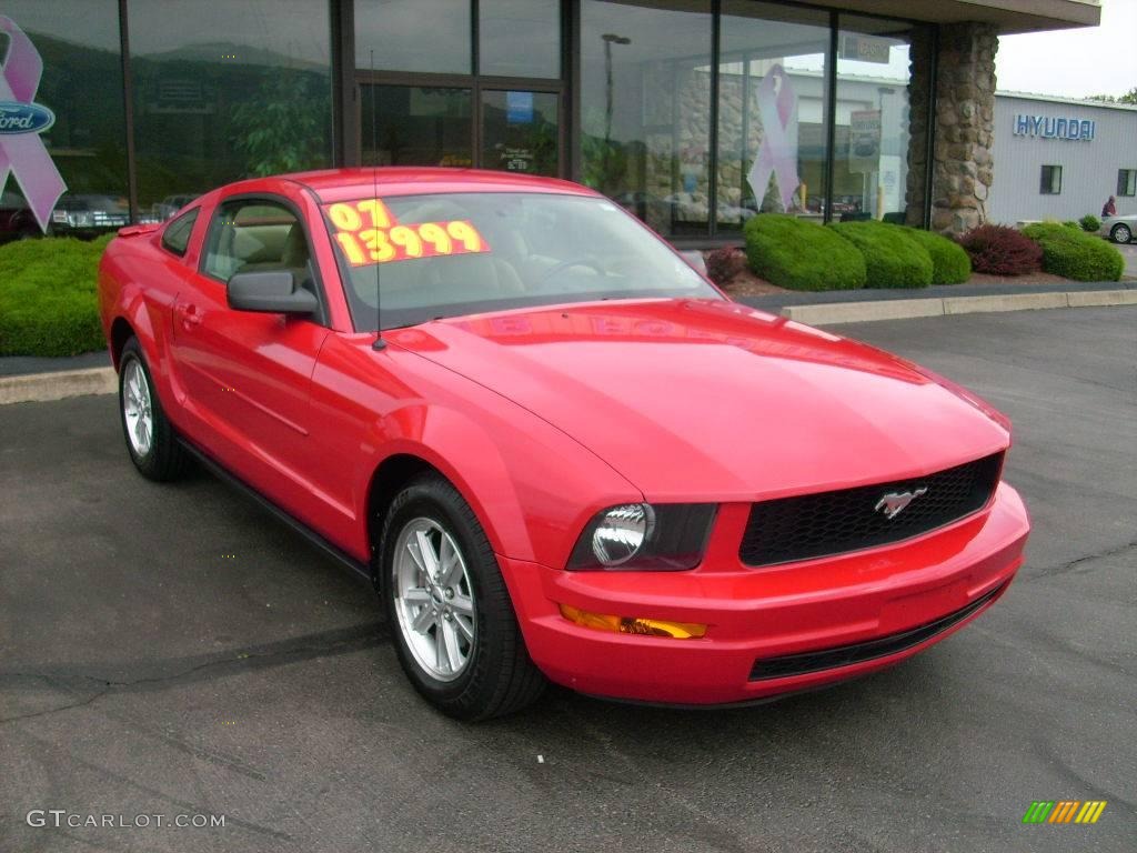 2007 Mustang V6 Deluxe Coupe - Torch Red / Medium Parchment photo #3