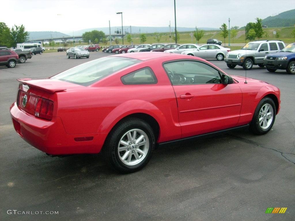 2007 Mustang V6 Deluxe Coupe - Torch Red / Medium Parchment photo #6