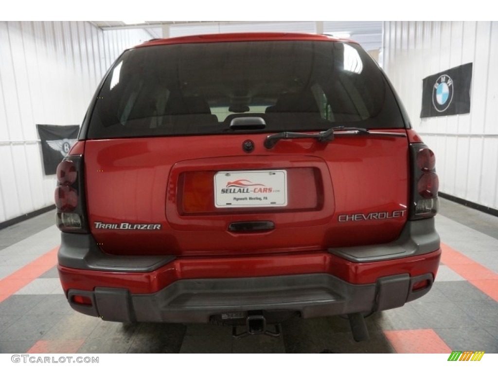 2002 TrailBlazer LT 4x4 - Majestic Red Metallic / Dark Pewter photo #9