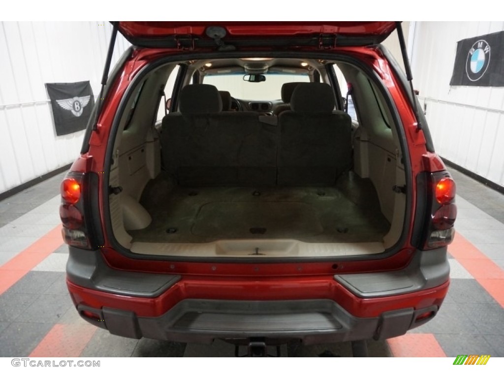 2002 TrailBlazer LT 4x4 - Majestic Red Metallic / Dark Pewter photo #20