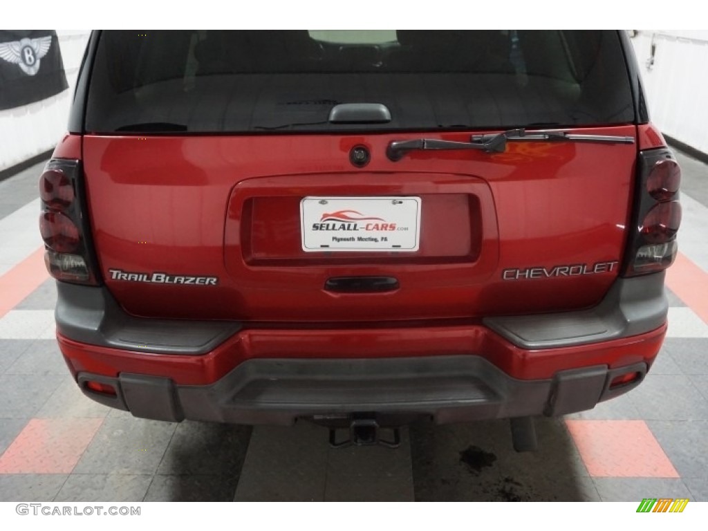 2002 TrailBlazer LT 4x4 - Majestic Red Metallic / Dark Pewter photo #65