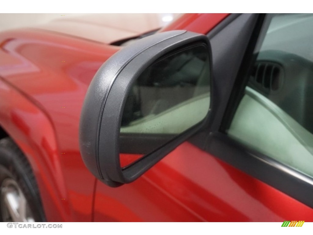 2002 TrailBlazer LT 4x4 - Majestic Red Metallic / Dark Pewter photo #73