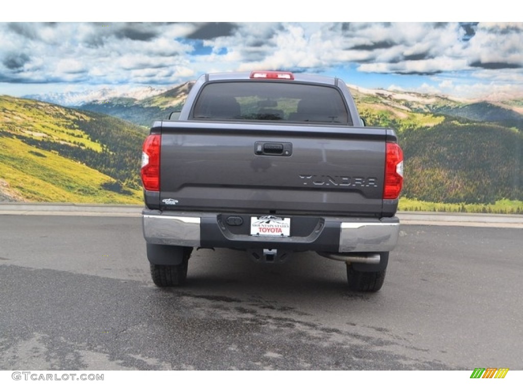 2016 Tundra SR5 CrewMax 4x4 - Magnetic Gray Metallic / Black photo #4