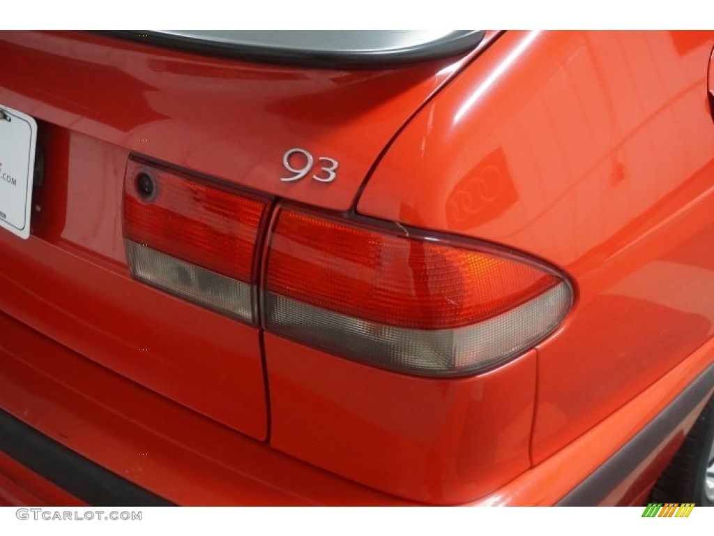 2002 9-3 SE Sedan - Laser Red / Charcoal Gray photo #67