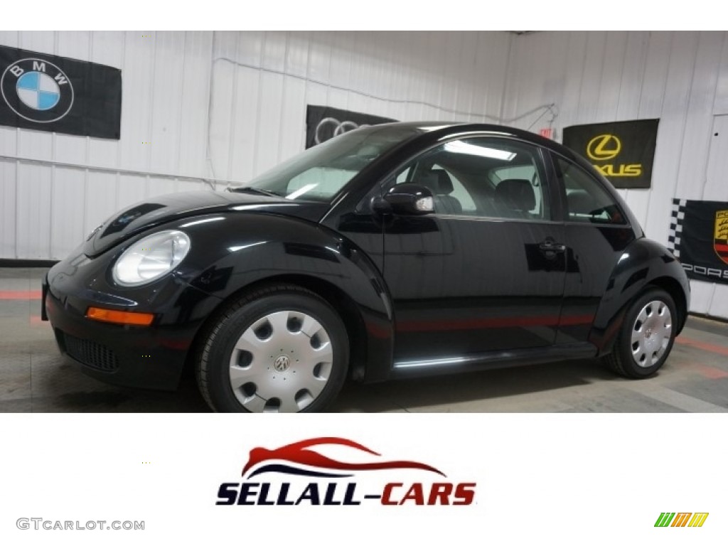 Black Volkswagen New Beetle