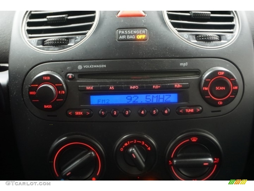 2010 New Beetle 2.5 Coupe - Black / Black photo #32