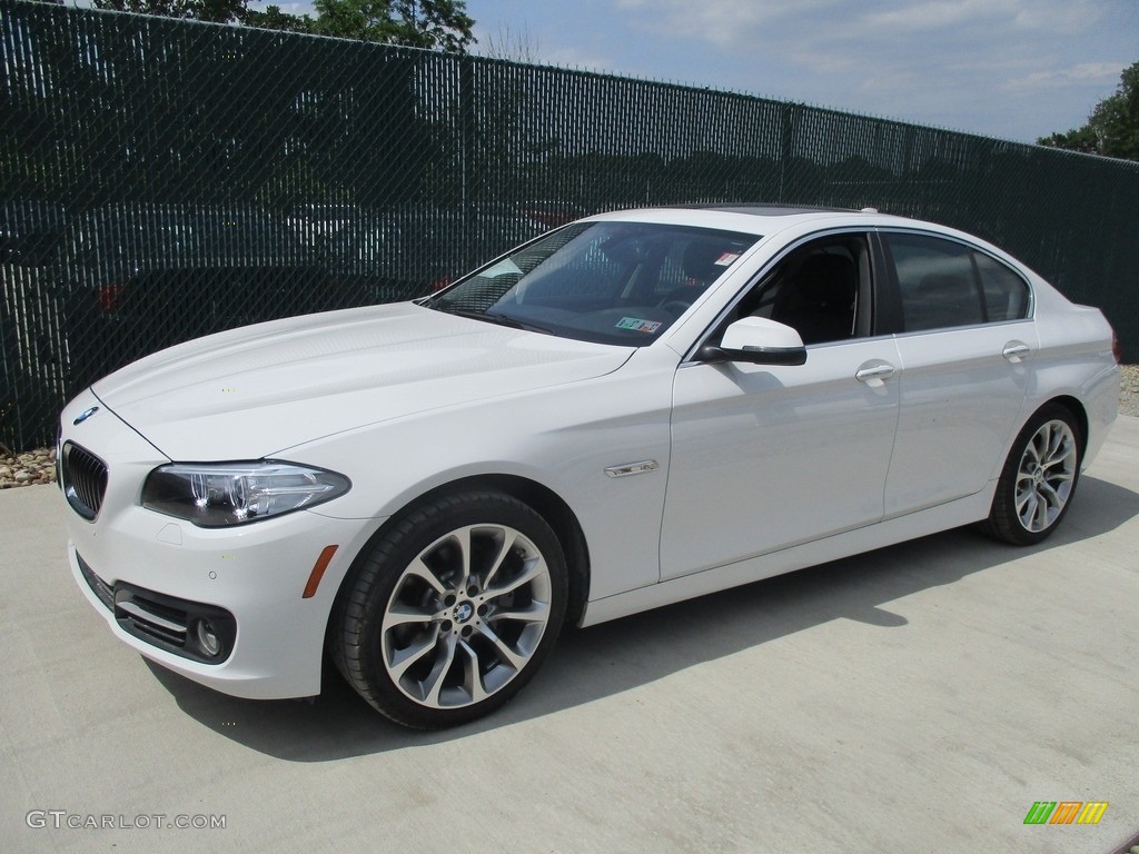 2016 5 Series 535i xDrive Sedan - Alpine White / Black photo #8