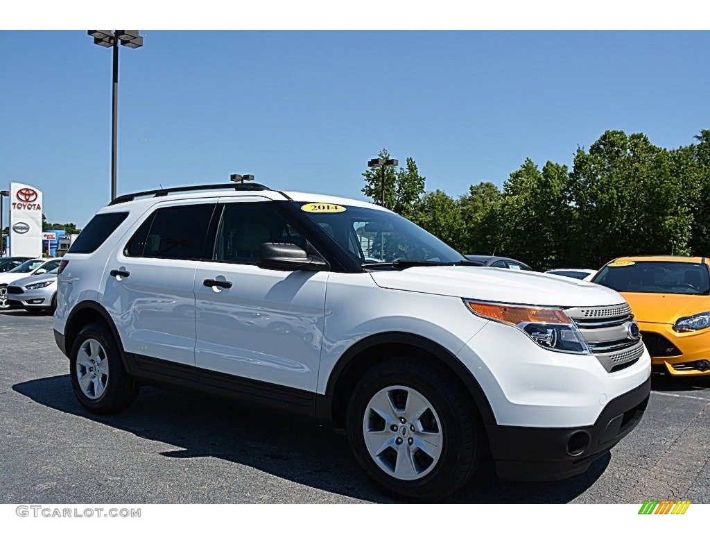 2014 Explorer FWD - Oxford White / Medium Light Stone photo #1