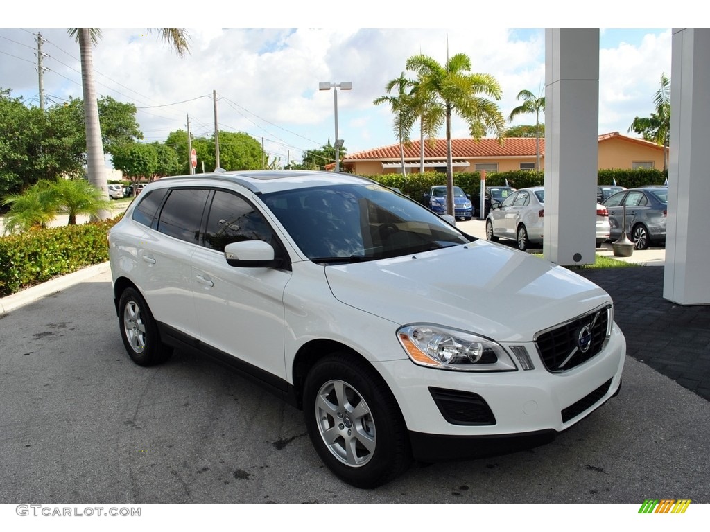 Ice White Volvo XC60