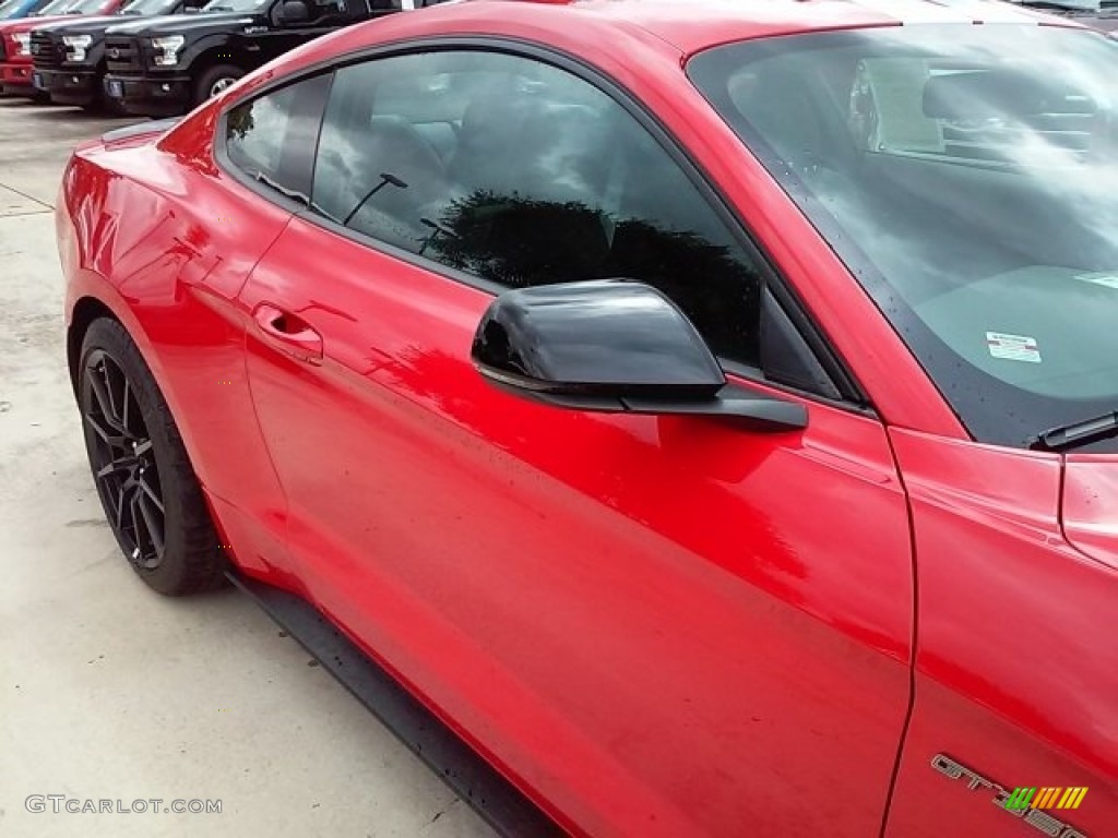 2016 Mustang Shelby GT350 - Race Red / Ebony photo #5