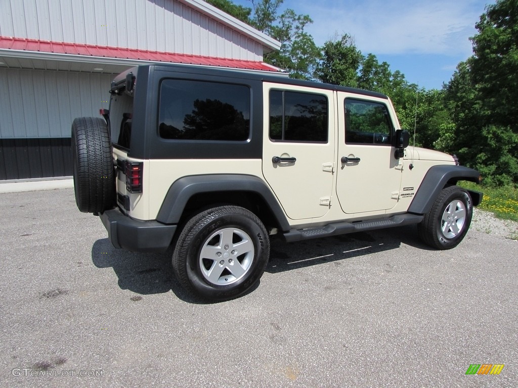 2012 Wrangler Unlimited Sport 4x4 - Sahara Tan / Black photo #6