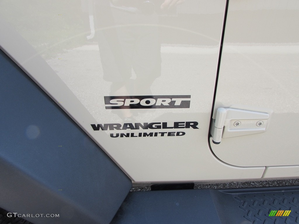 2012 Wrangler Unlimited Sport 4x4 - Sahara Tan / Black photo #9