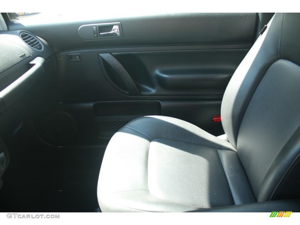 2010 New Beetle 2.5 Coupe - Black / Black photo #22