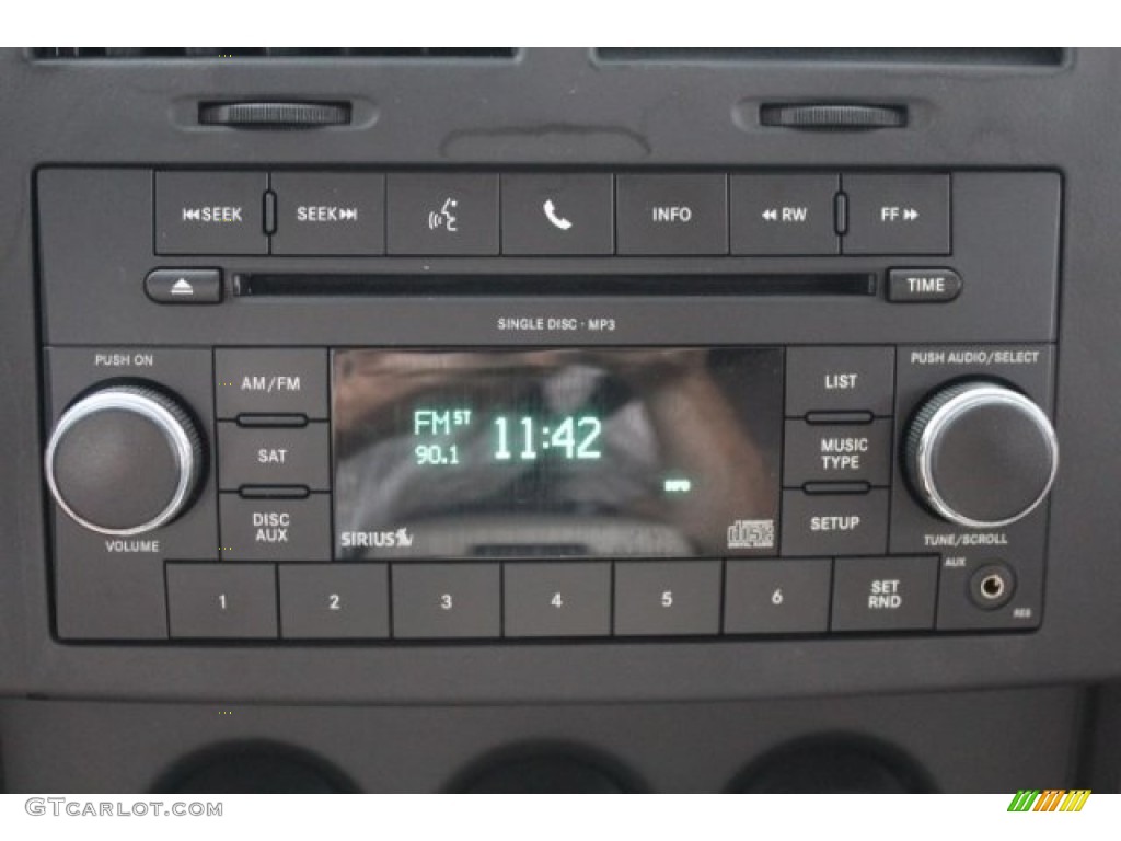 2011 Liberty Sport - Natural Green Metallic / Pastel Pebble Beige photo #16