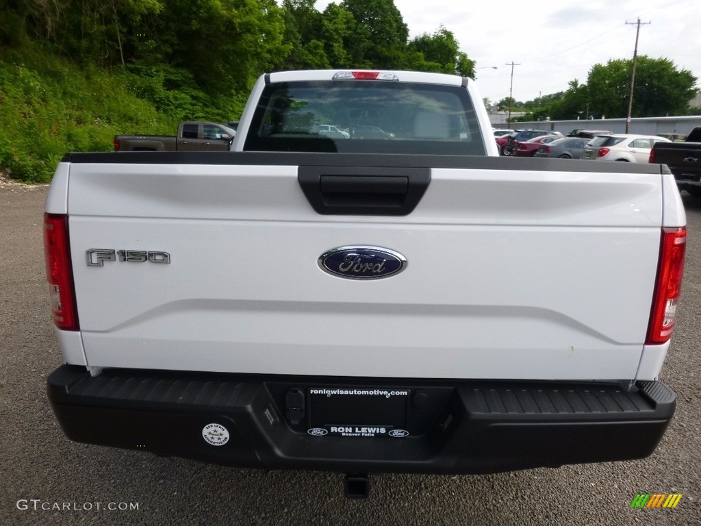 2016 F150 XL Regular Cab 4x4 - Oxford White / Medium Earth Gray photo #5