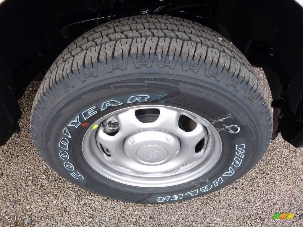 2016 F150 XL Regular Cab 4x4 - Oxford White / Medium Earth Gray photo #11