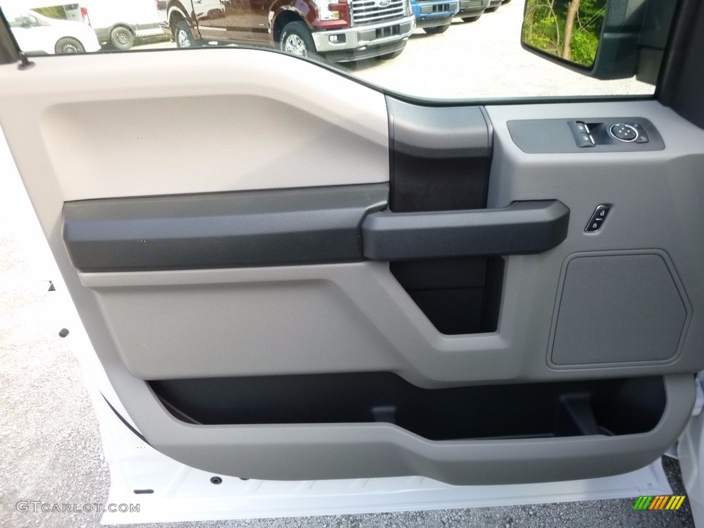 2016 F150 XL Regular Cab 4x4 - Oxford White / Medium Earth Gray photo #14