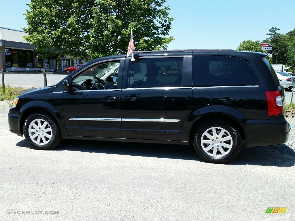 2015 Town & Country Touring - Brilliant Black Crystal Pearl / Black/Light Graystone photo #10