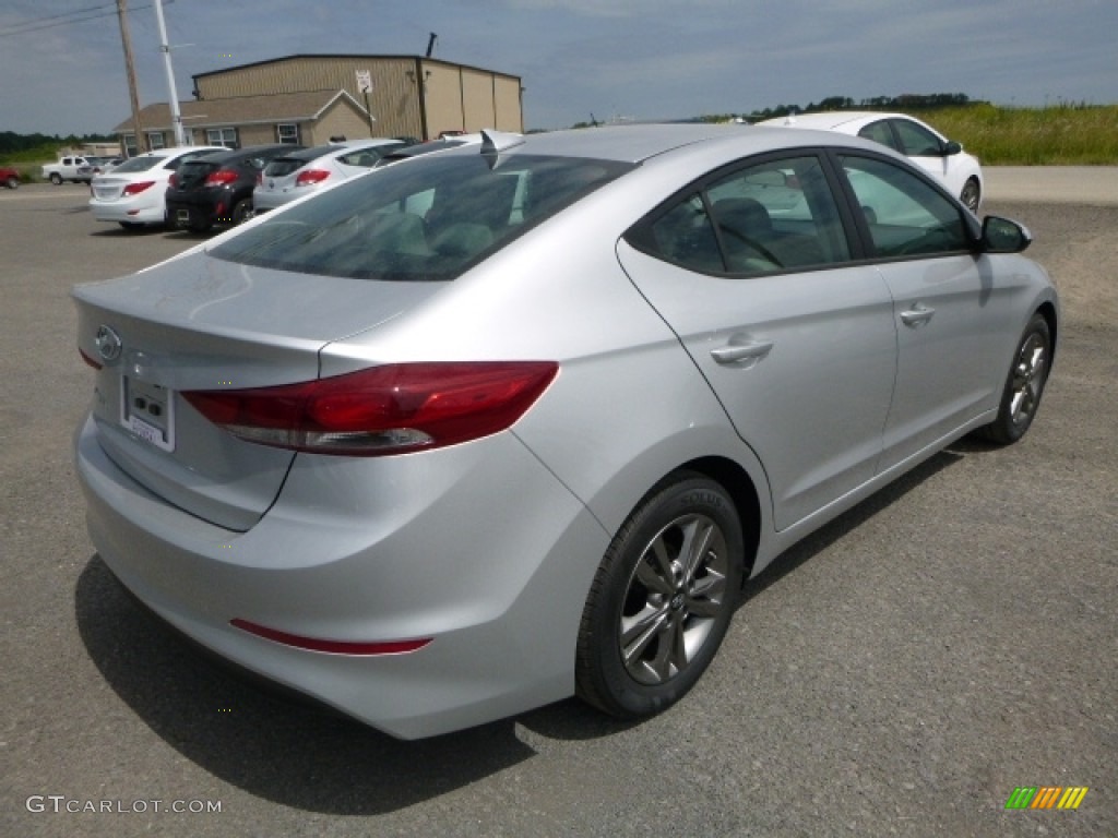 2017 Elantra SE - Silver / Gray photo #7
